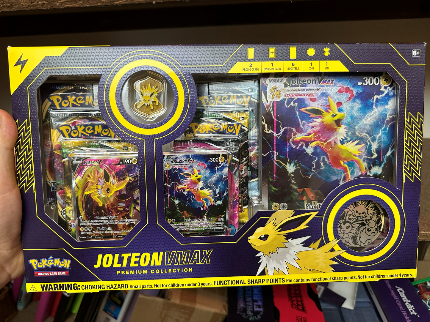 Jolteon VMAX Premium Collection